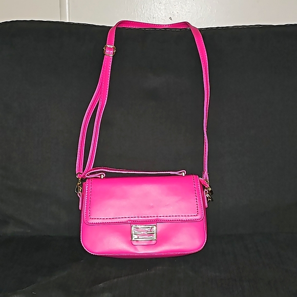 Hot Pink Purse - Picture 1 of 4